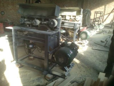 木工機(jī)械自動輥式接板機(jī),拼接機(jī)方木多片鋸 全自動多片鋸價格